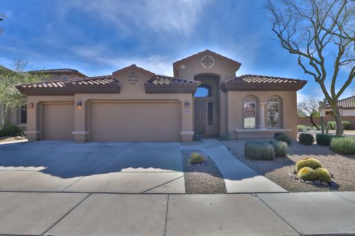 Spacious 3-Bedroom + Den in Gated Sonoran Foothills | 4-Car Garage – photo 1
