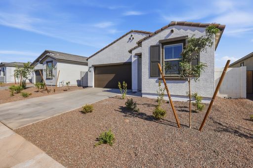 Single level 5 BEDROOM in North Copper Canyon – photo 1