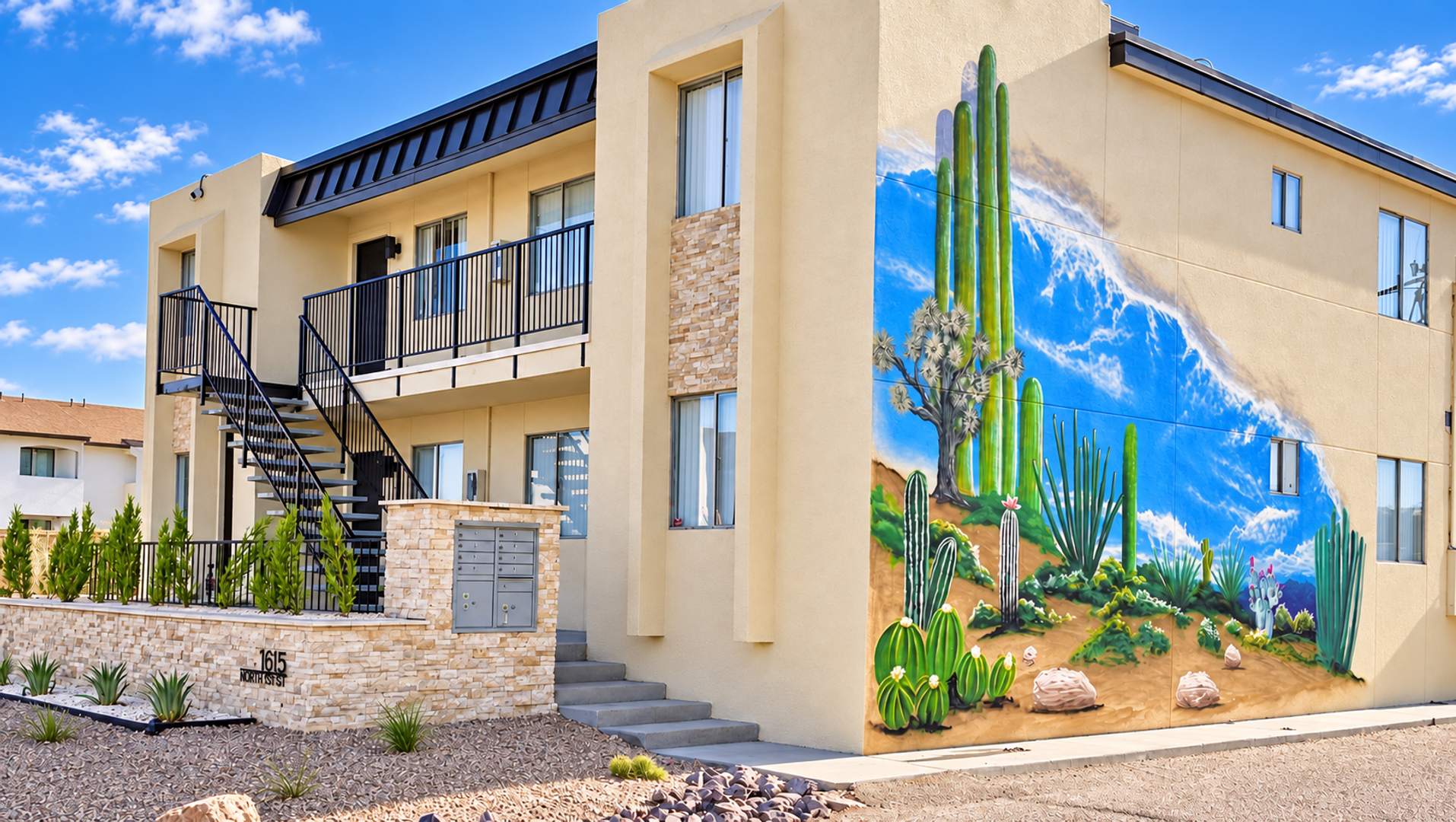 Phoenix Apartment: 1615 N 51st St