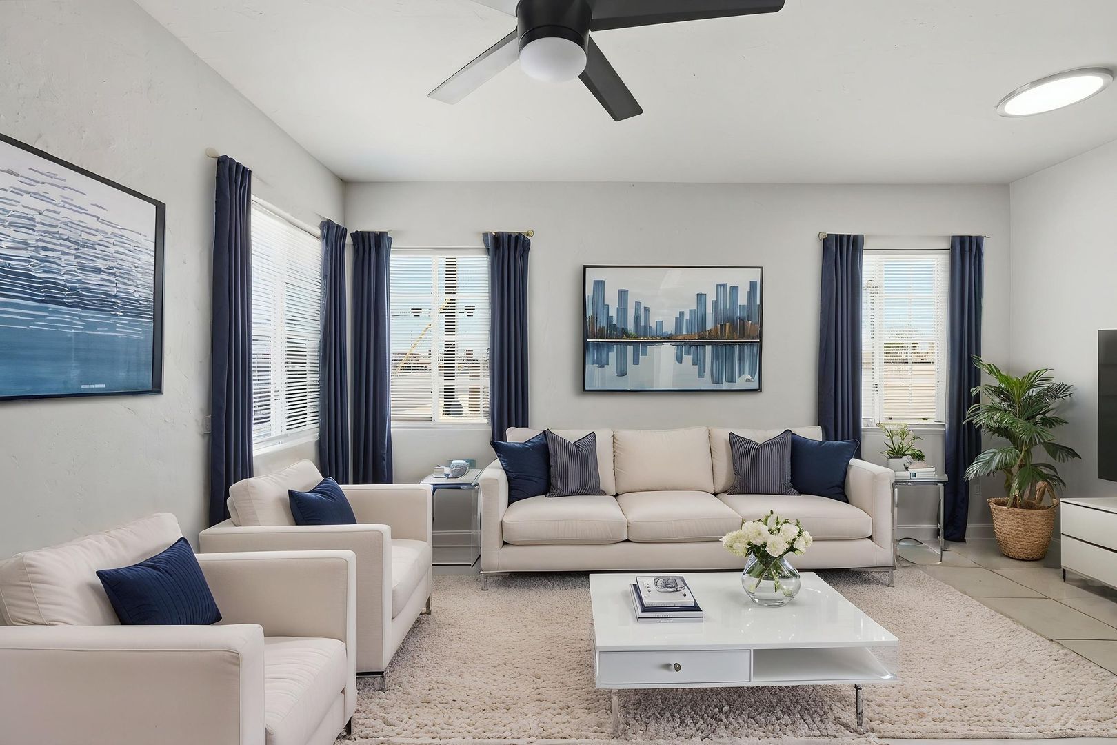 Phoenix Apartment: 1036 N 16th St