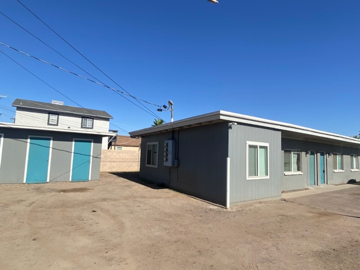 Phoenix Apartment: 1233 W Pierce St