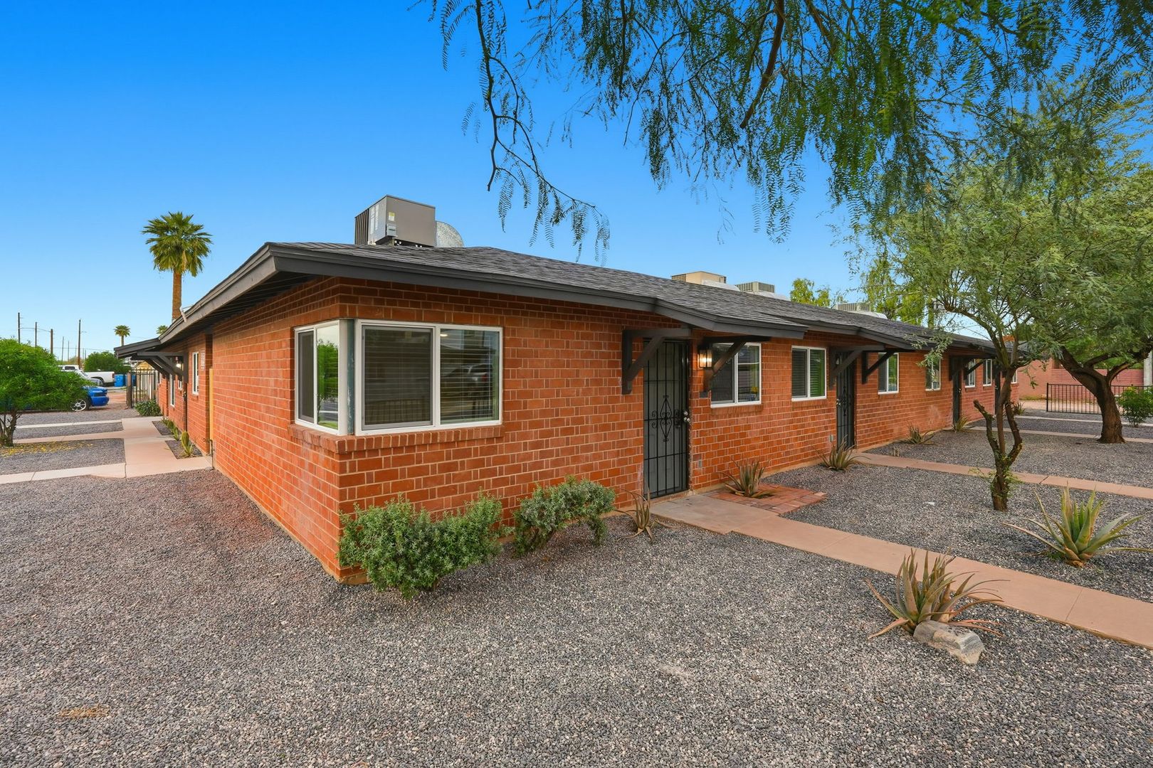 Phoenix Apartment: 1801 N 18th St
