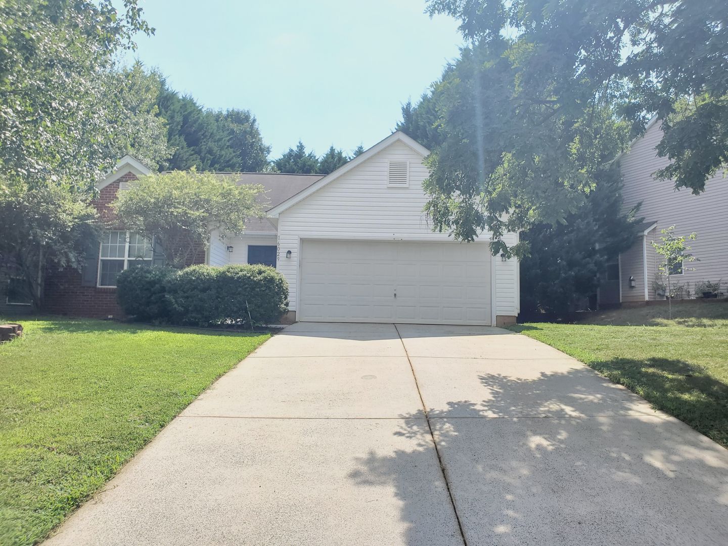 Charlotte House: 16029 Circlegreen Drive