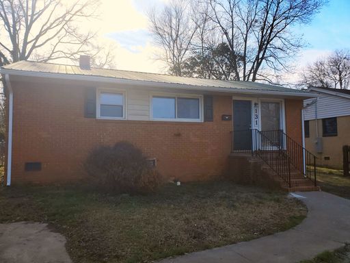 Beautiful Home in Charlotte NC 28208 – photo 1