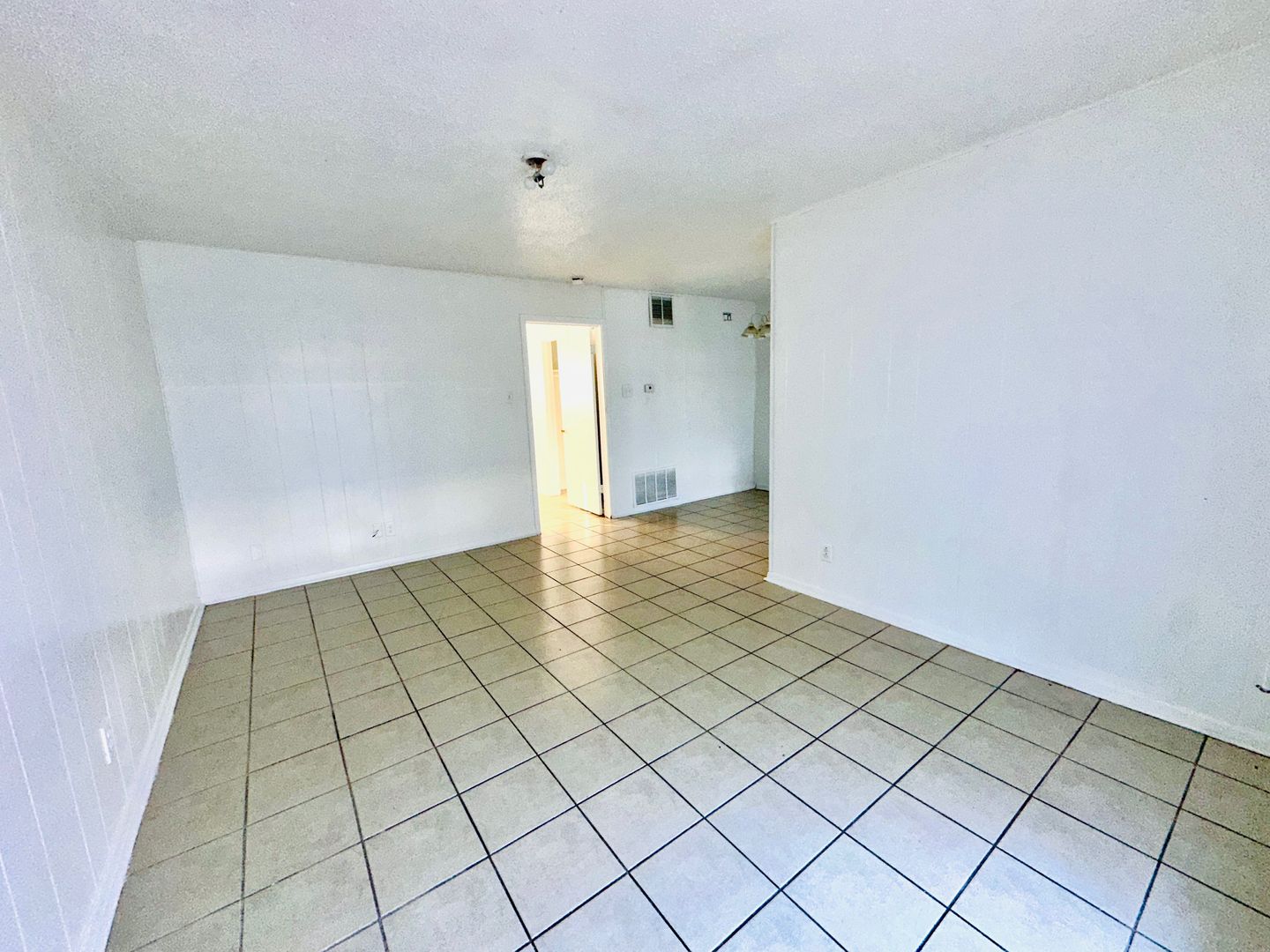 Killeen Apartment: 908 Adams Avenue