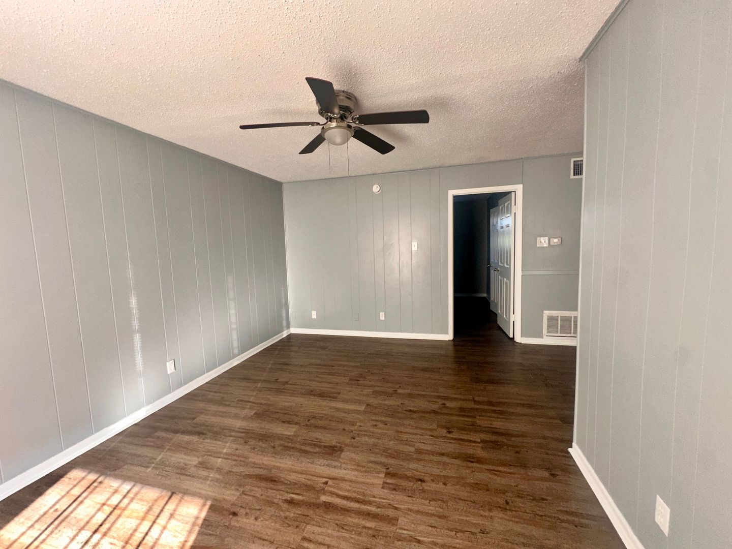 Killeen Apartment: 908 Adams Avenue