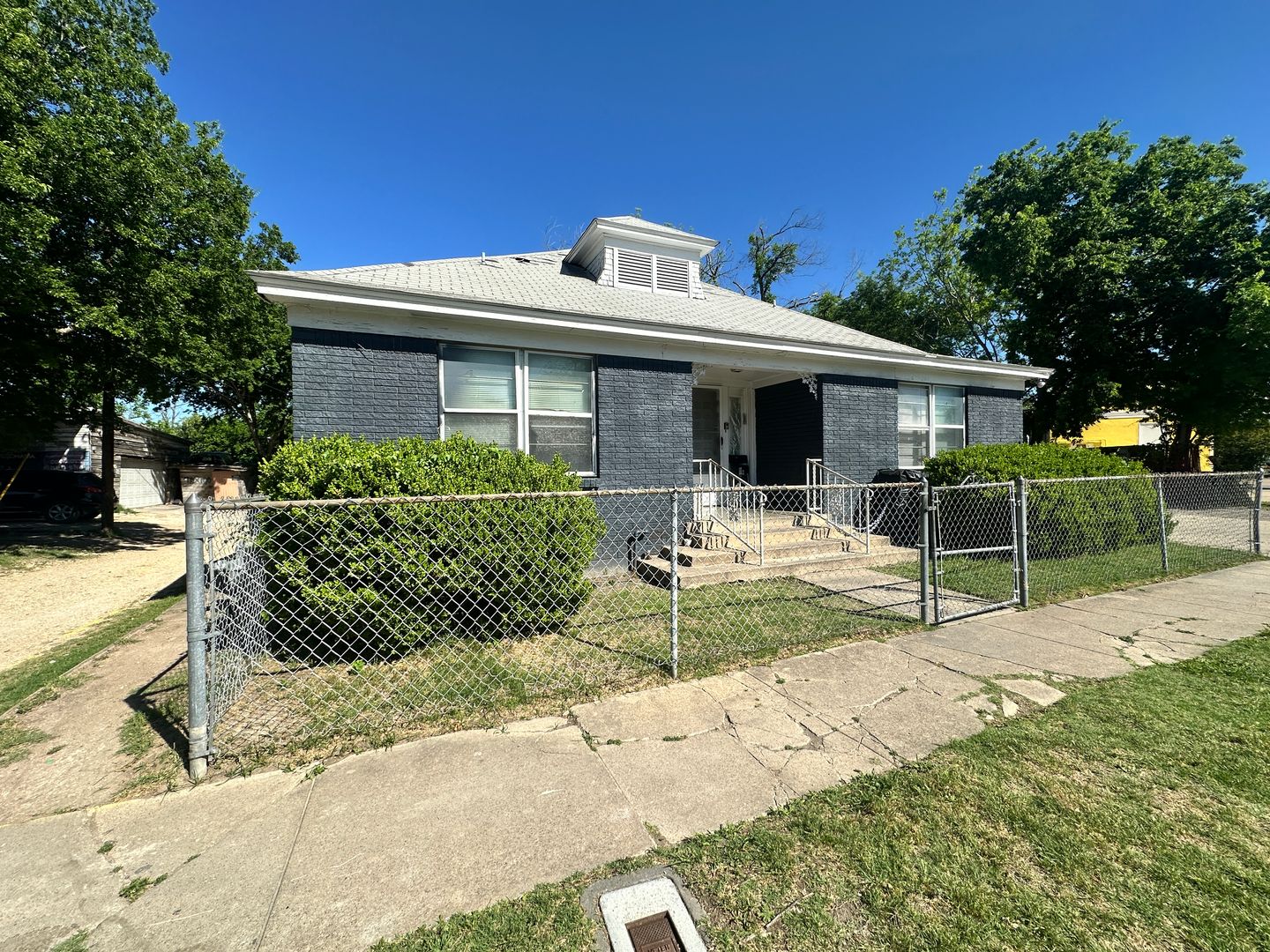 TEMPLE Apartment: 611 S 25TH ST