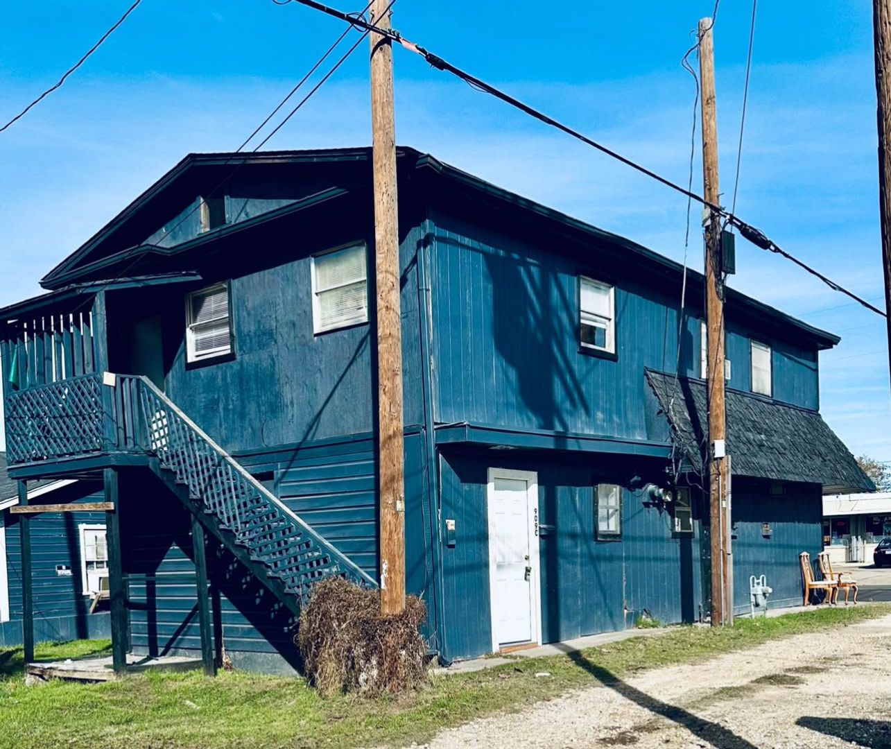 Temple Apartment: 909 W. Ave M