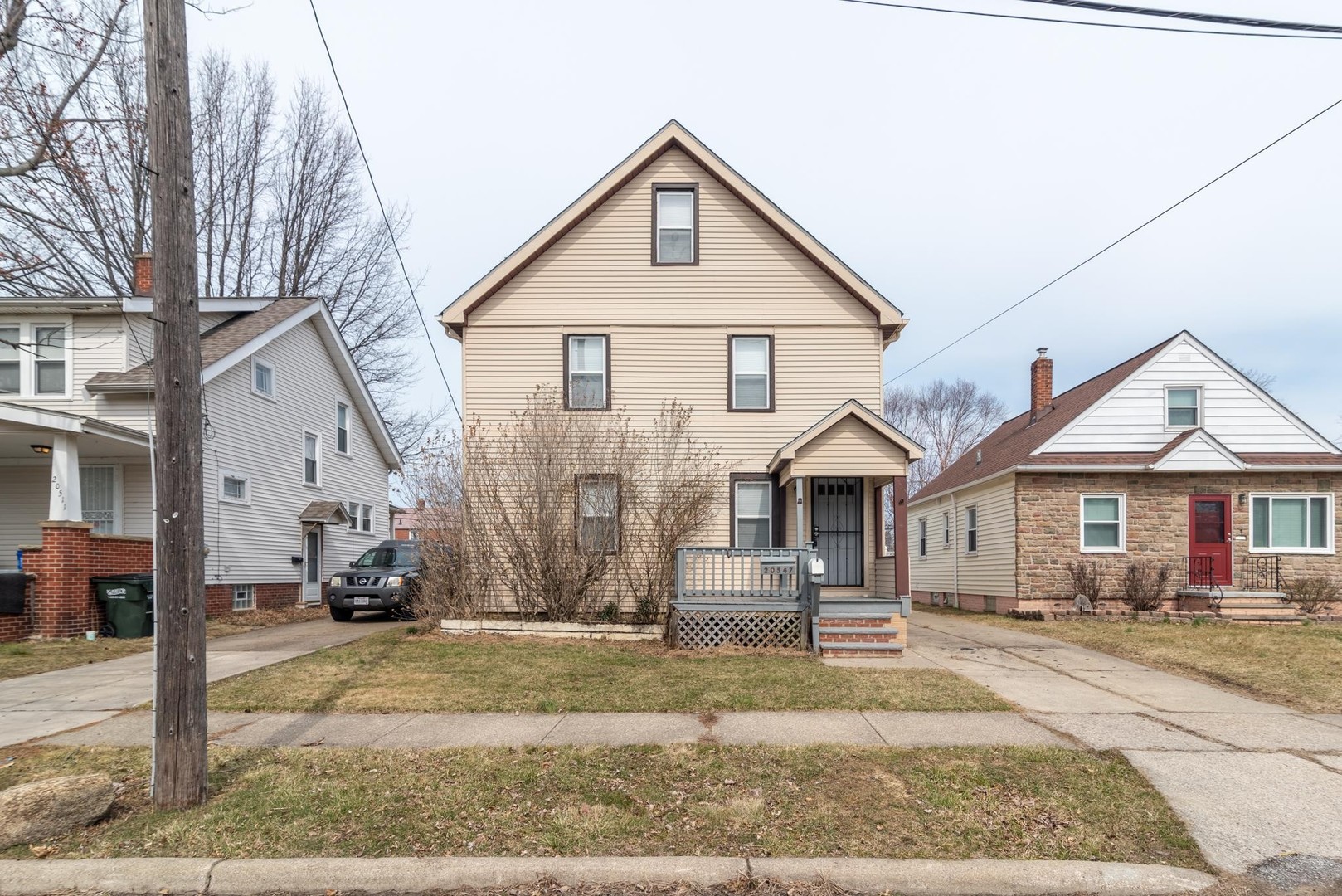 Euclid House: 20547 Fuller Ave