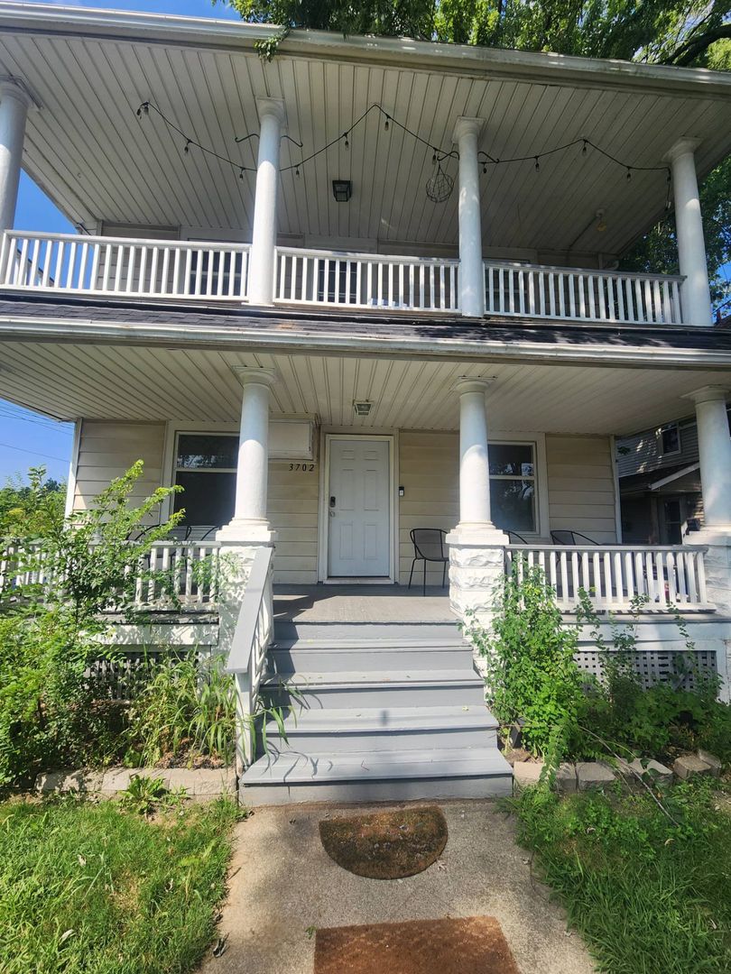 CLEVELAND Apartment: 3702 W 15 ST