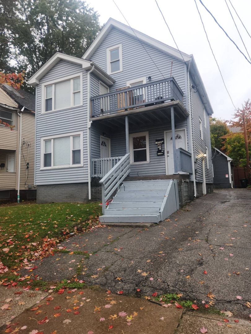 Cleveland Apartment: 15786 Mandalay Ave
