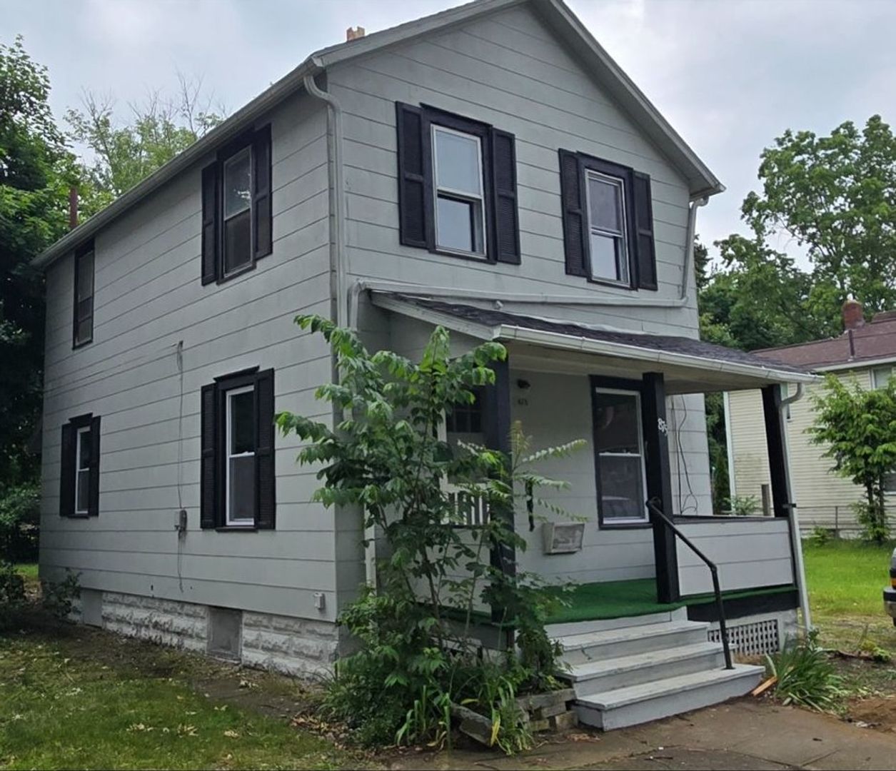 Cleveland House: 875 E 144 ST