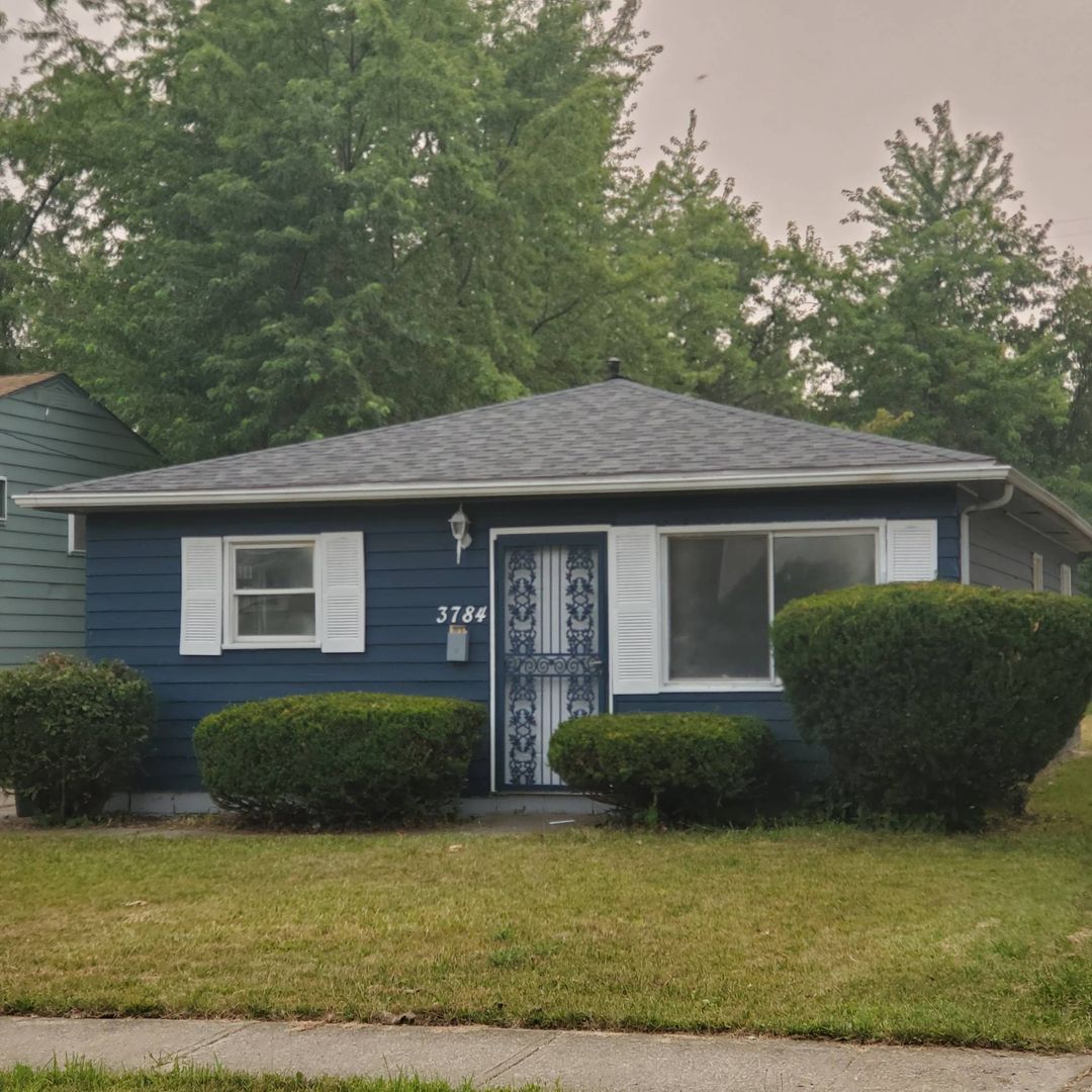 Cleveland, House: 3784 E 142nd St,