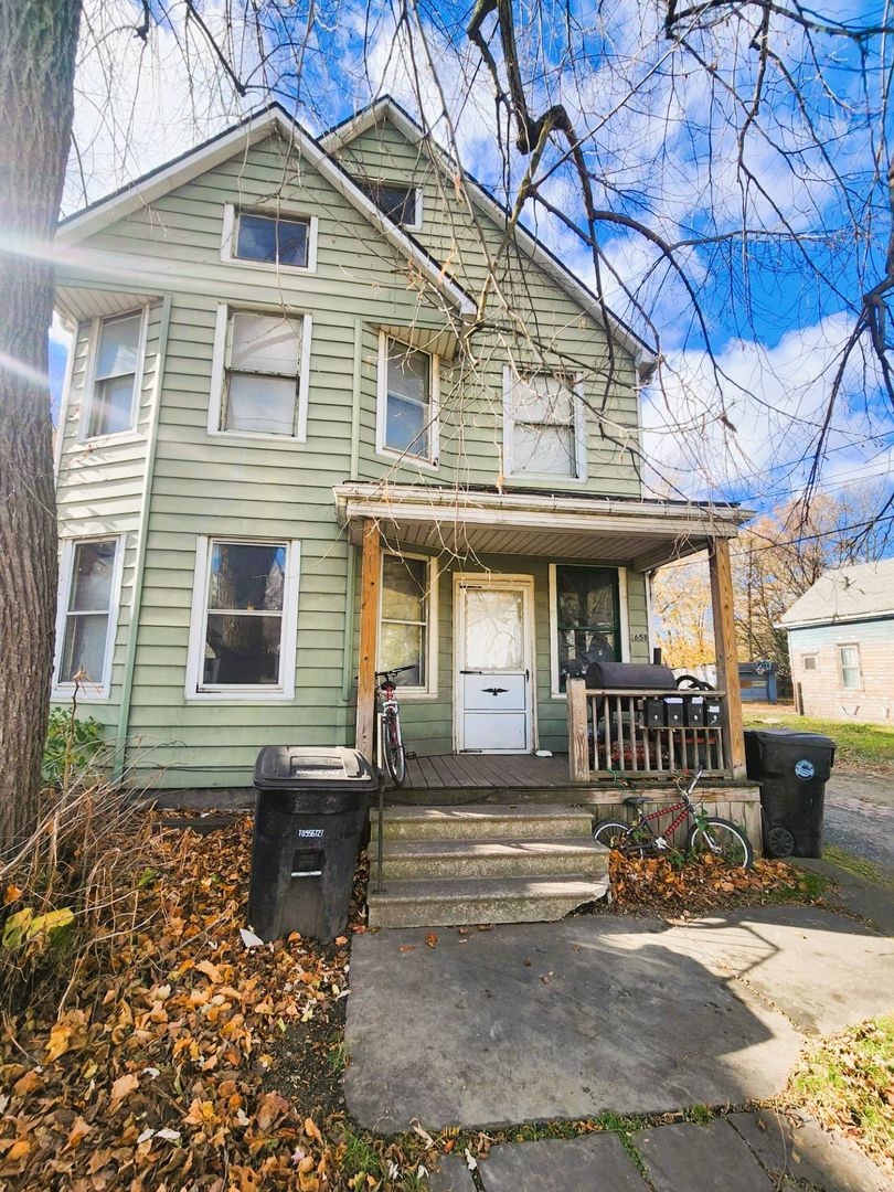Cleveland Apartment: 3658 E 54 ST