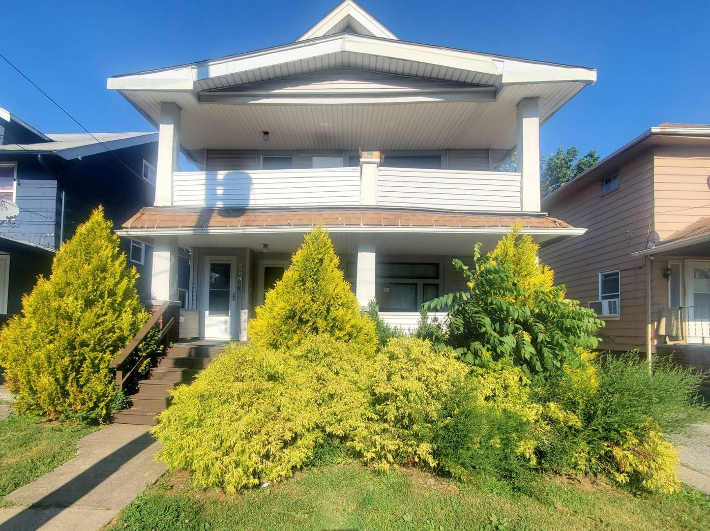 Cleveland Apartment: 2217 W. 105th St.