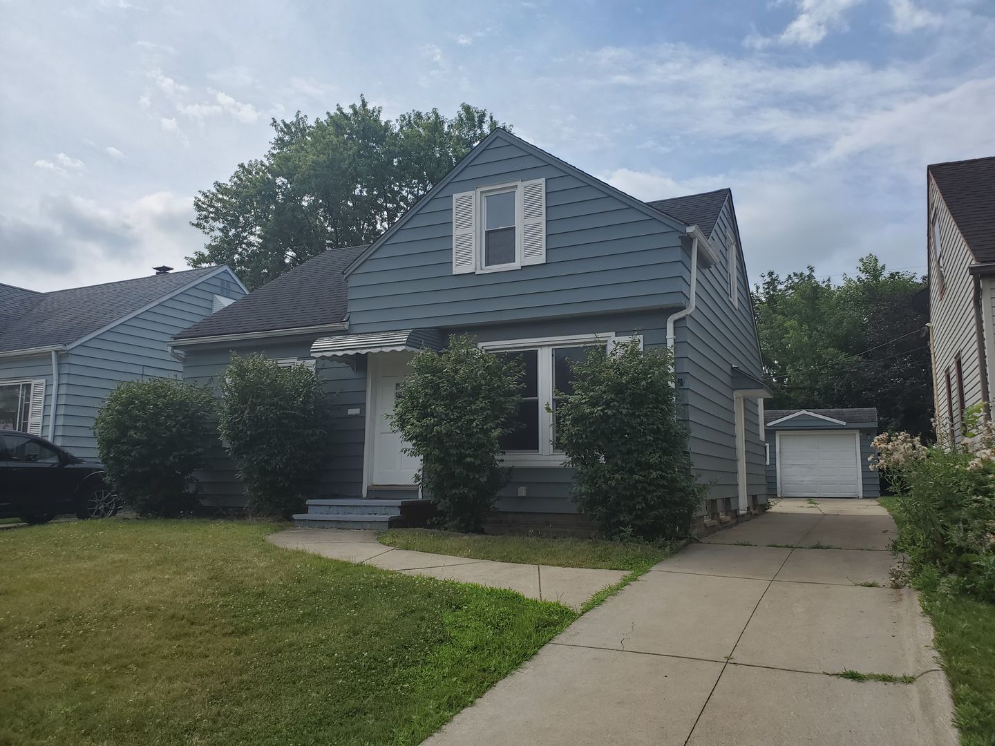 Maple Heights House: 16108 Edgewood Ave