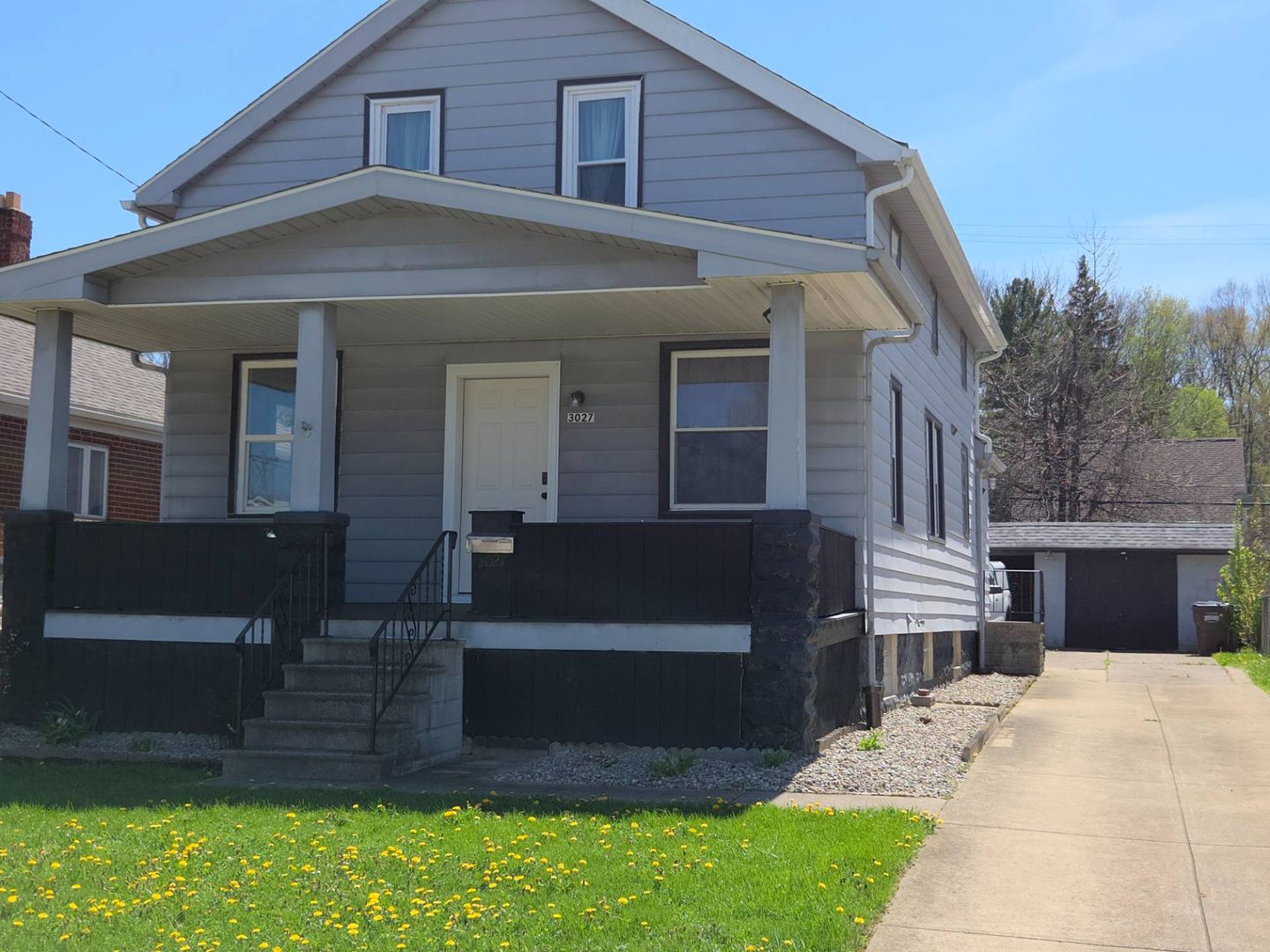 Parma Apartment: 3027 Fortune Ave