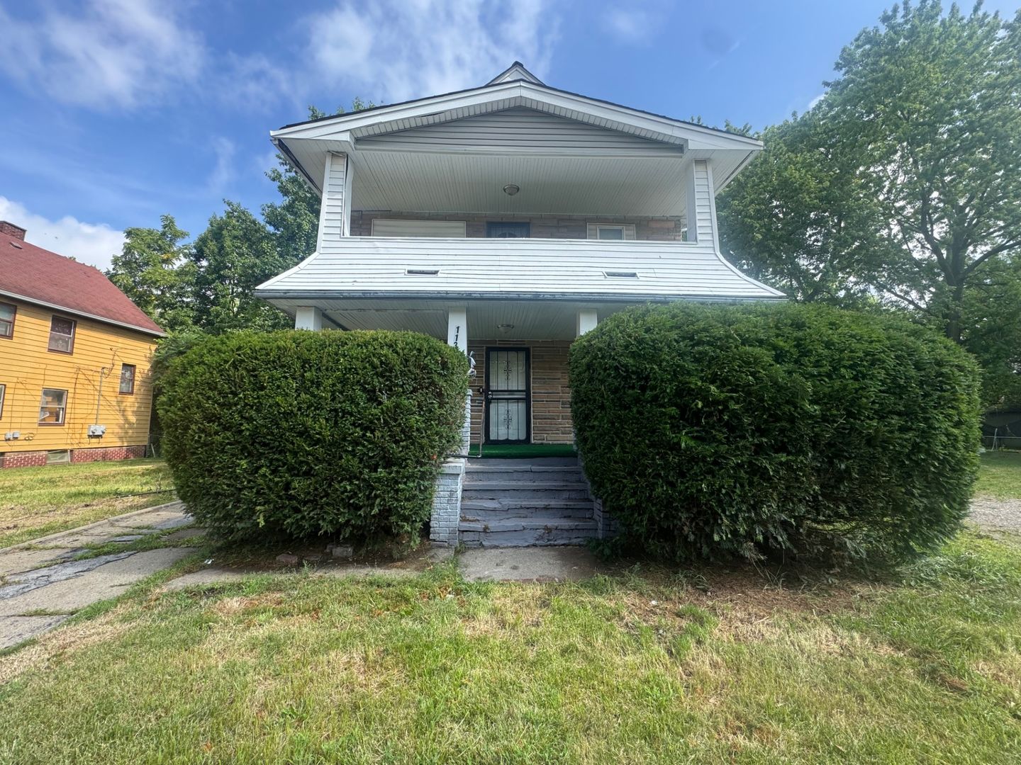 Cleveland Apartment: 11313 CONTINENTAL AVE