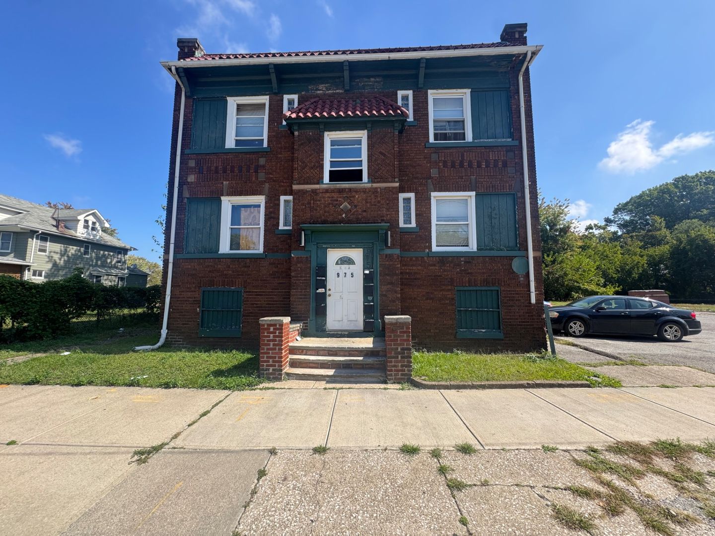 CLEVELAND Apartment: 975 PARKWOOD DR