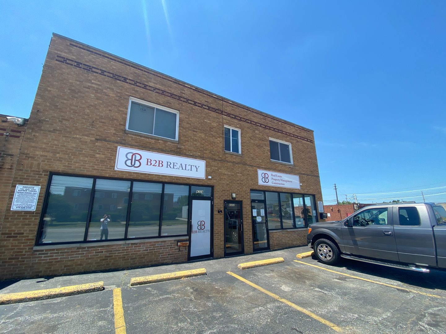 Brooklyn Apartment: 4320 Ridge Rd