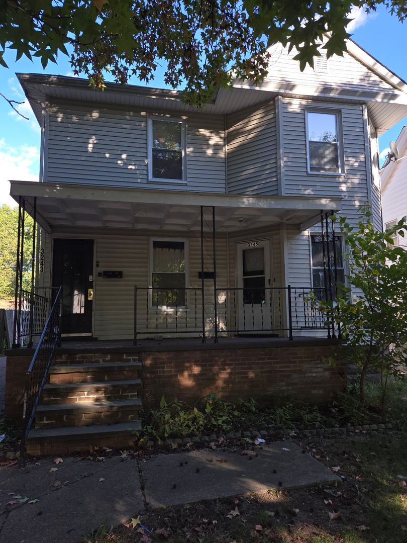 CLEVELAND Apartment: 3245 W 99 ST