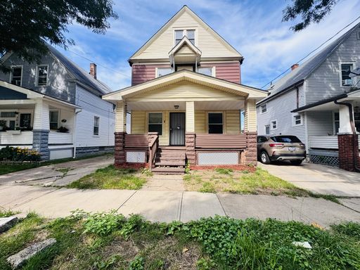 Charming 4-Bedroom Property in Prime Location – photo 1