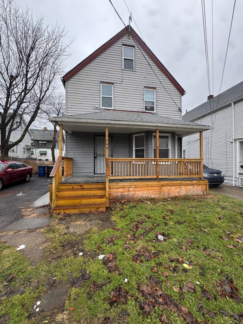 Cleveland Apartment: 3668 W 48th St