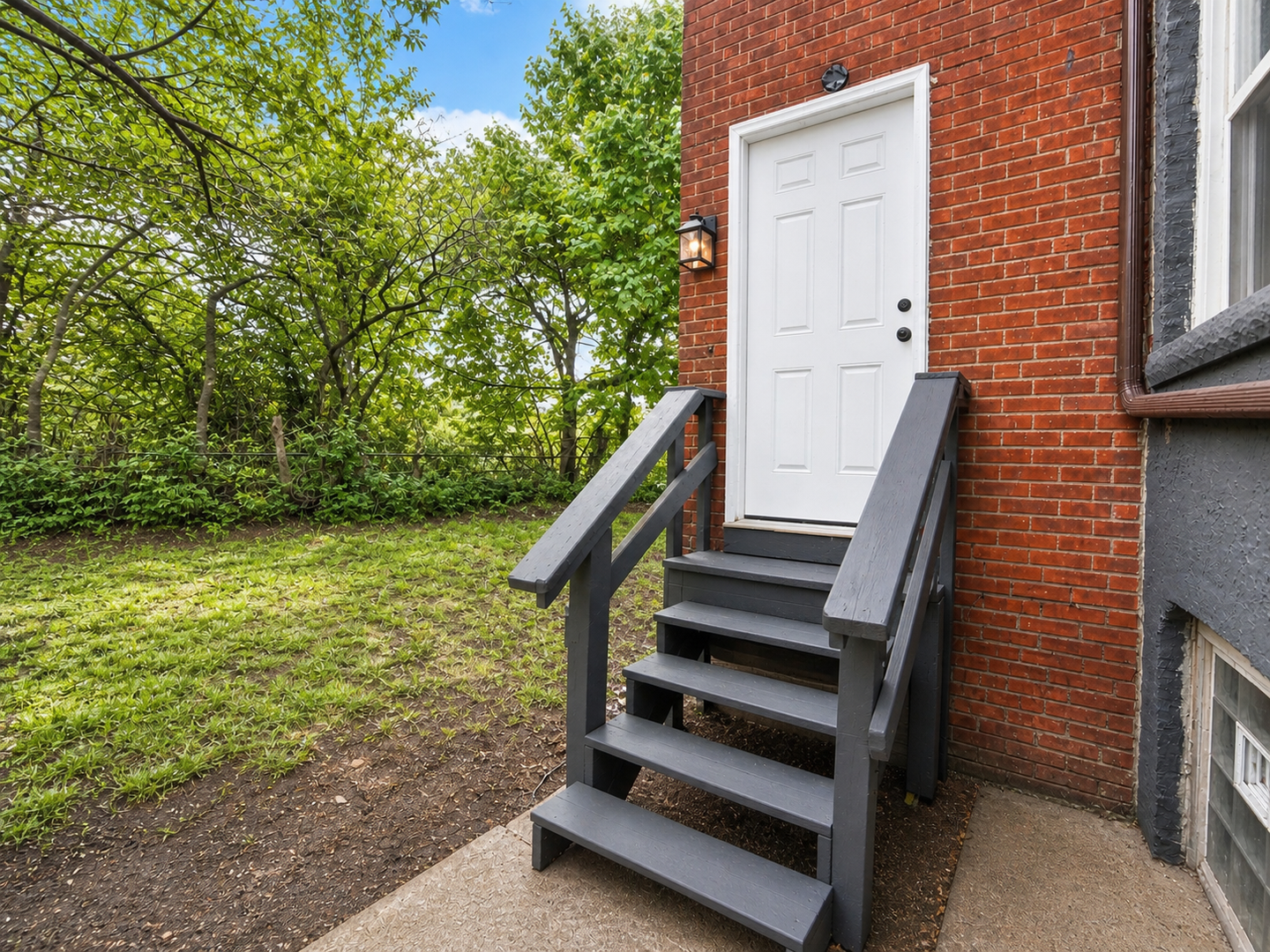East Cleveland Apartment: 1825 Lakeview Ave