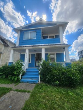 Charming 2-Bedroom Unit in Prime Location – photo 1