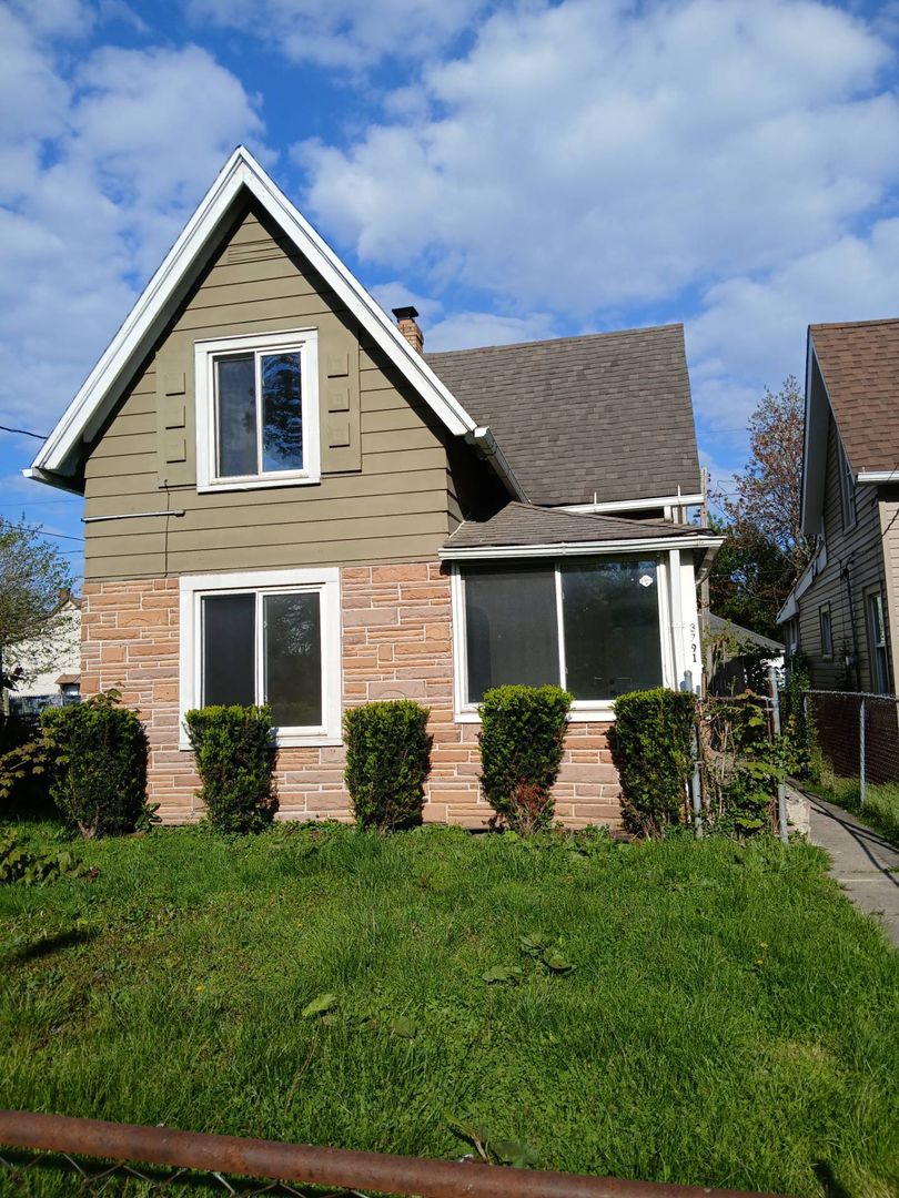 Cleveland House: 3791 W 39th St,