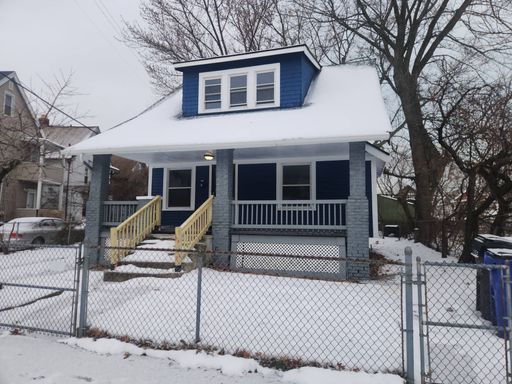 Charming 3-Bedroom Property in Prime Location – photo 1