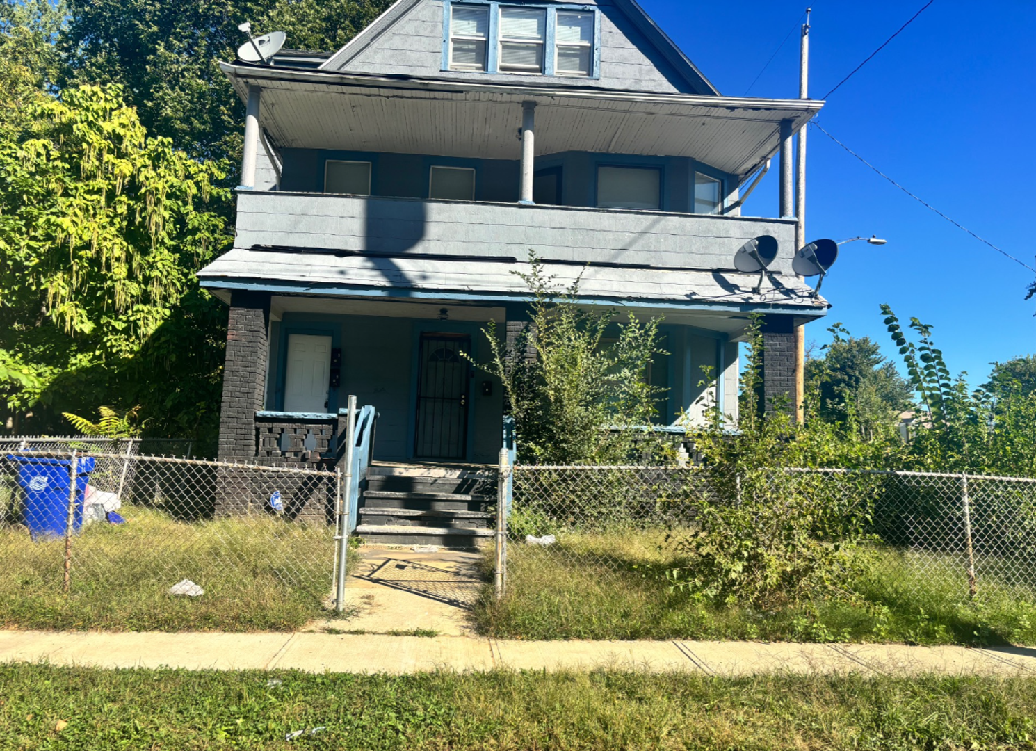 Cleveland Apartment: 8311 Decker Ave
