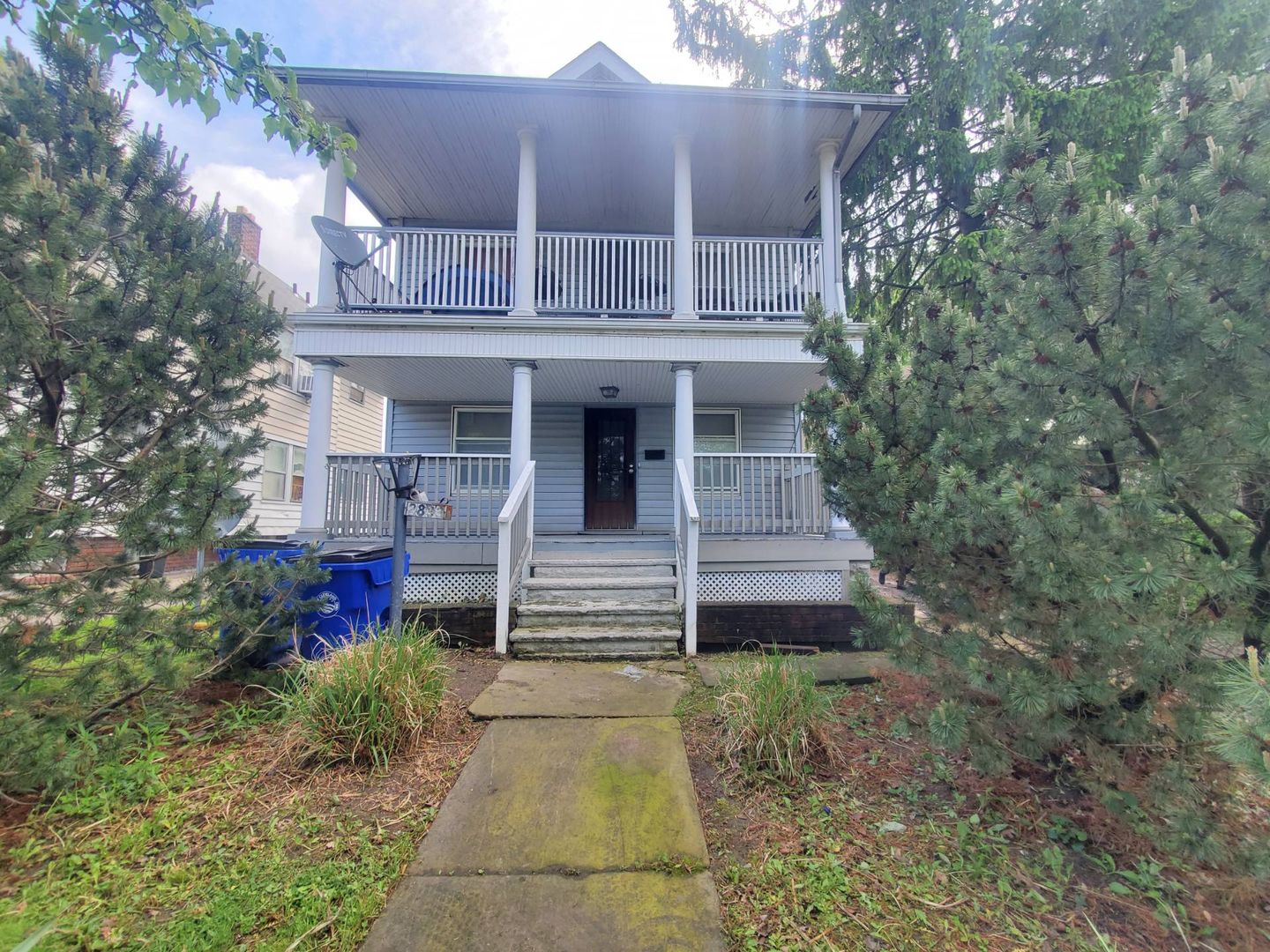 Cleveland Apartment: 2833 E 127th St