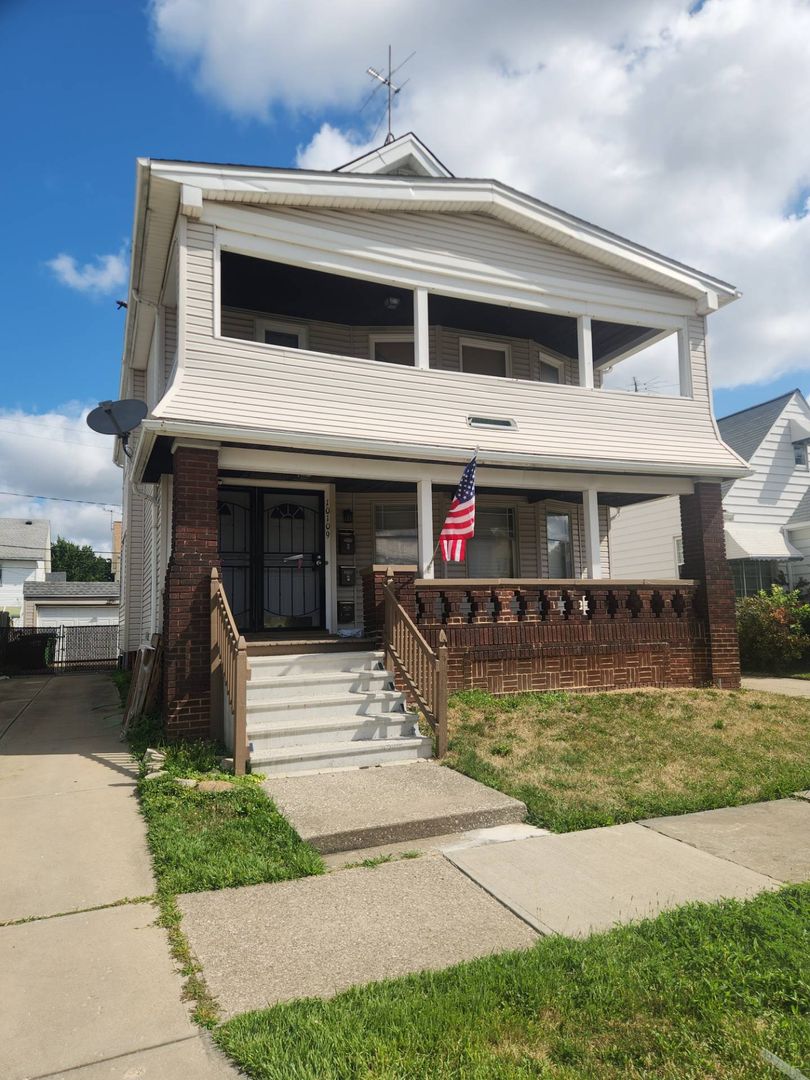 Garfield Heights Apartment: 10109 Richland Ave