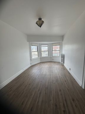 Spacious Two-Bedroom Unit in a Charming Multifamily Property – Available Now! – photo 1