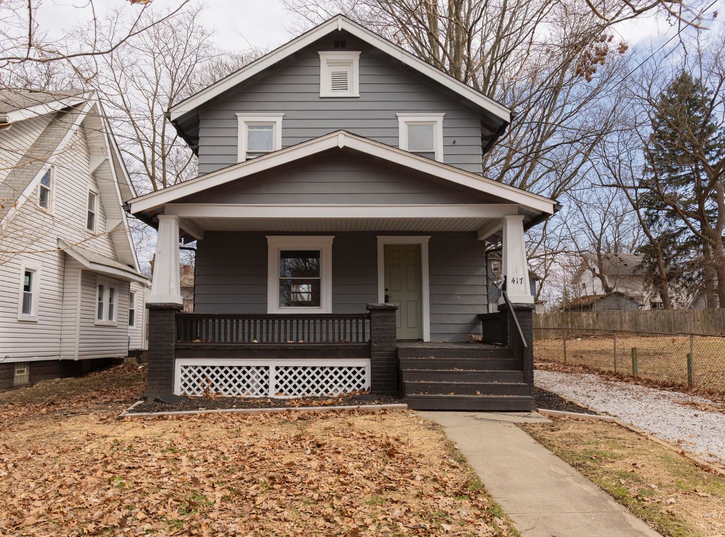 Akron House: 417 Bacon Ave