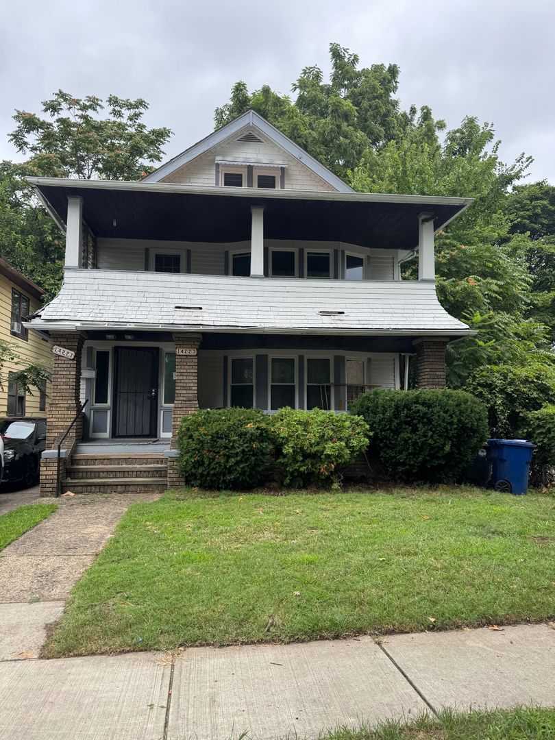 Cleveland Apartment: 14221 GLENSIDE AVE