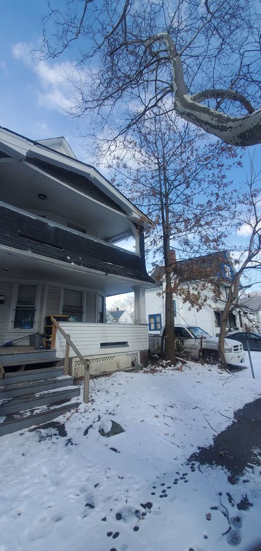 Cleveland Apartment: 6721 Edna Ave, Cleveland, OH 44103