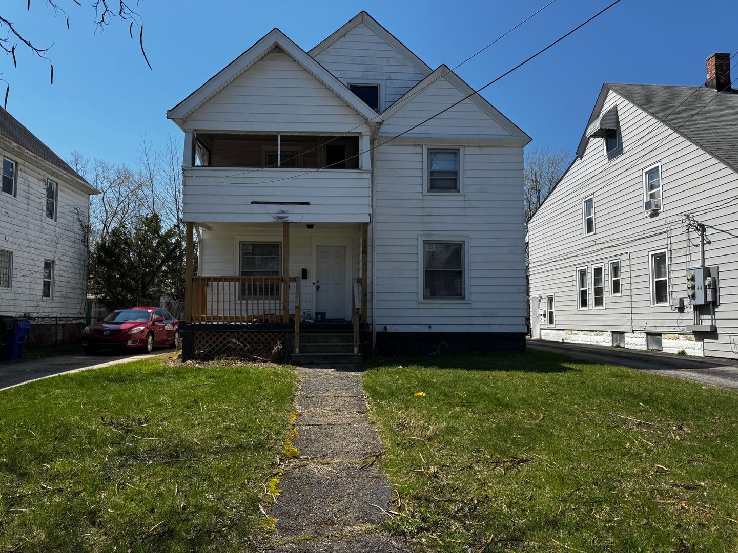 Cleveland Apartment: 386 E 152 ST