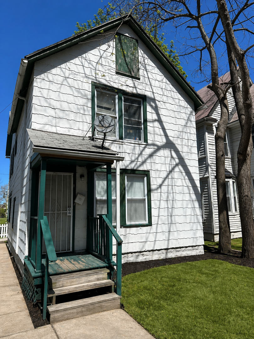 Cleveland Apartment: 5700 Luther Ave