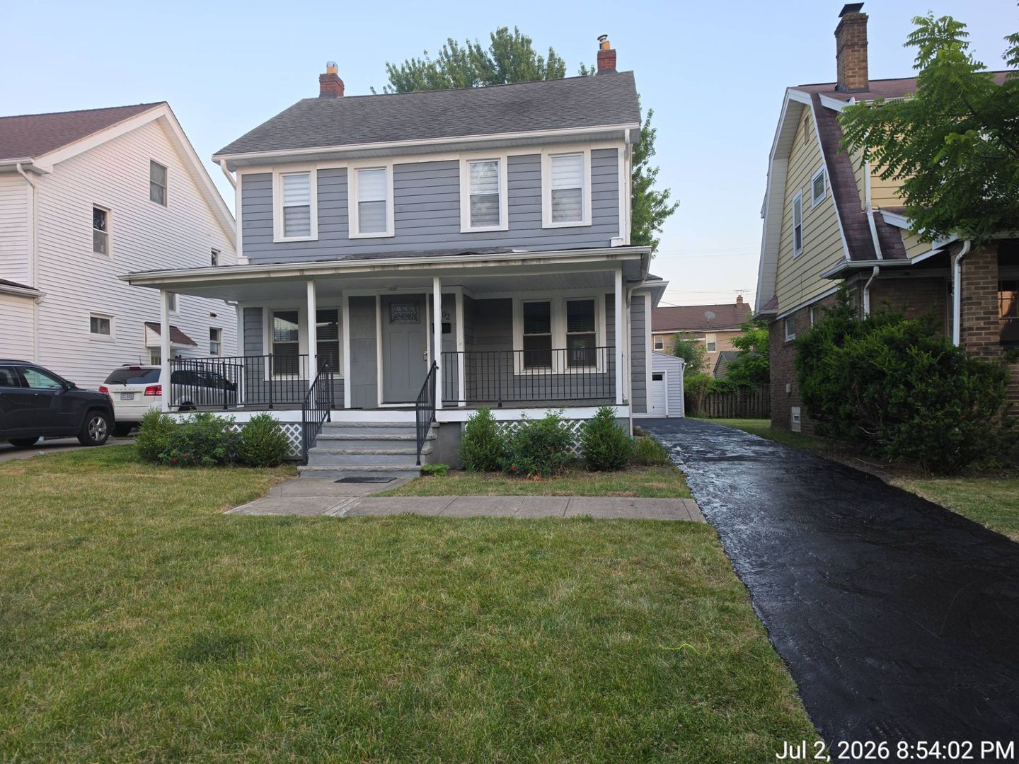 Cleveland Heights House: 3302 TULLAMORE RD