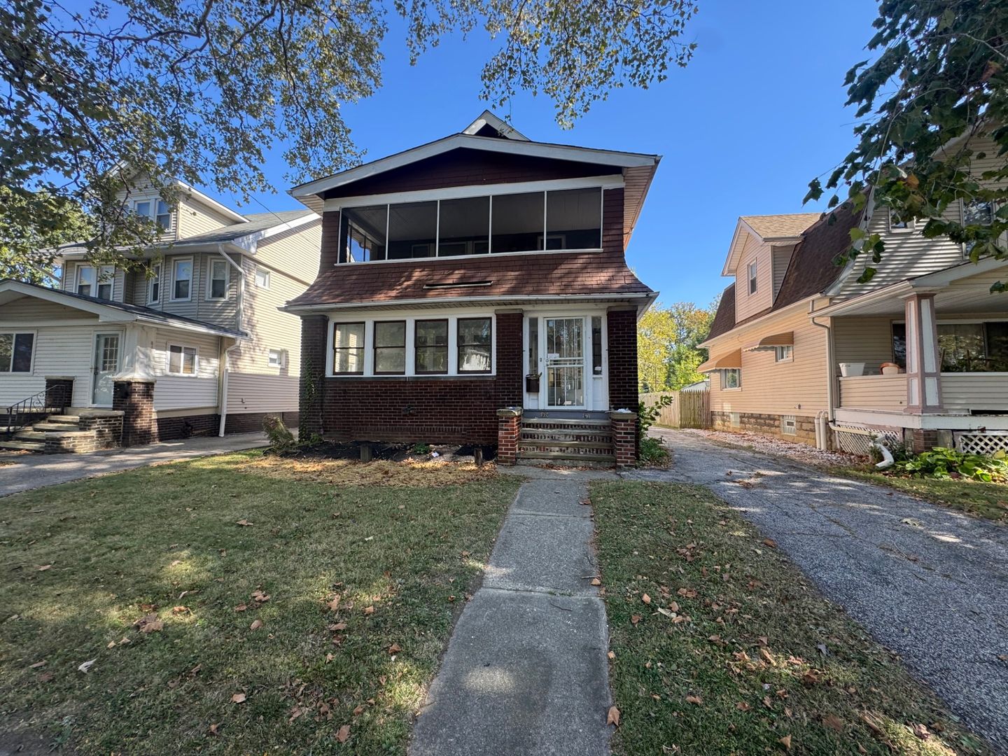 CLEVELAND Apartment: 471 E 143 ST