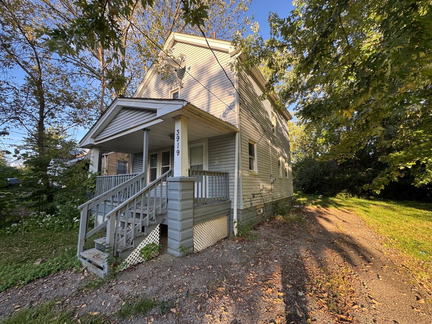 Cleveland House: 3919 E. 99th St