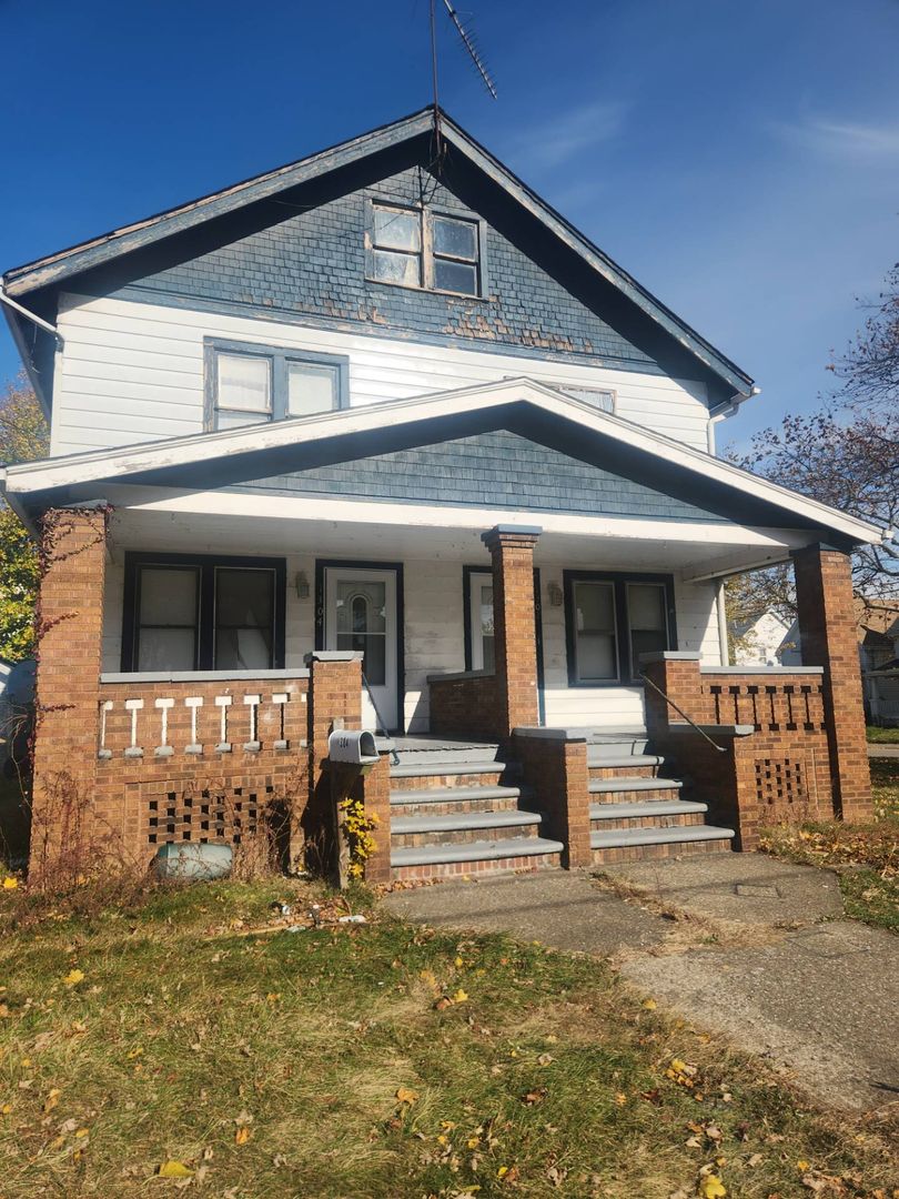 Lorain Apartment: 1302 - 1304 W 5TH ST