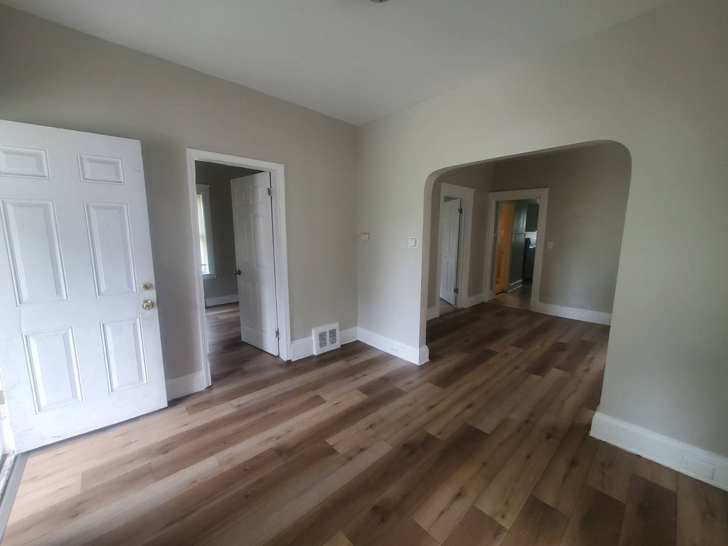 CLEVELAND Apartment: 3586 W 69 ST