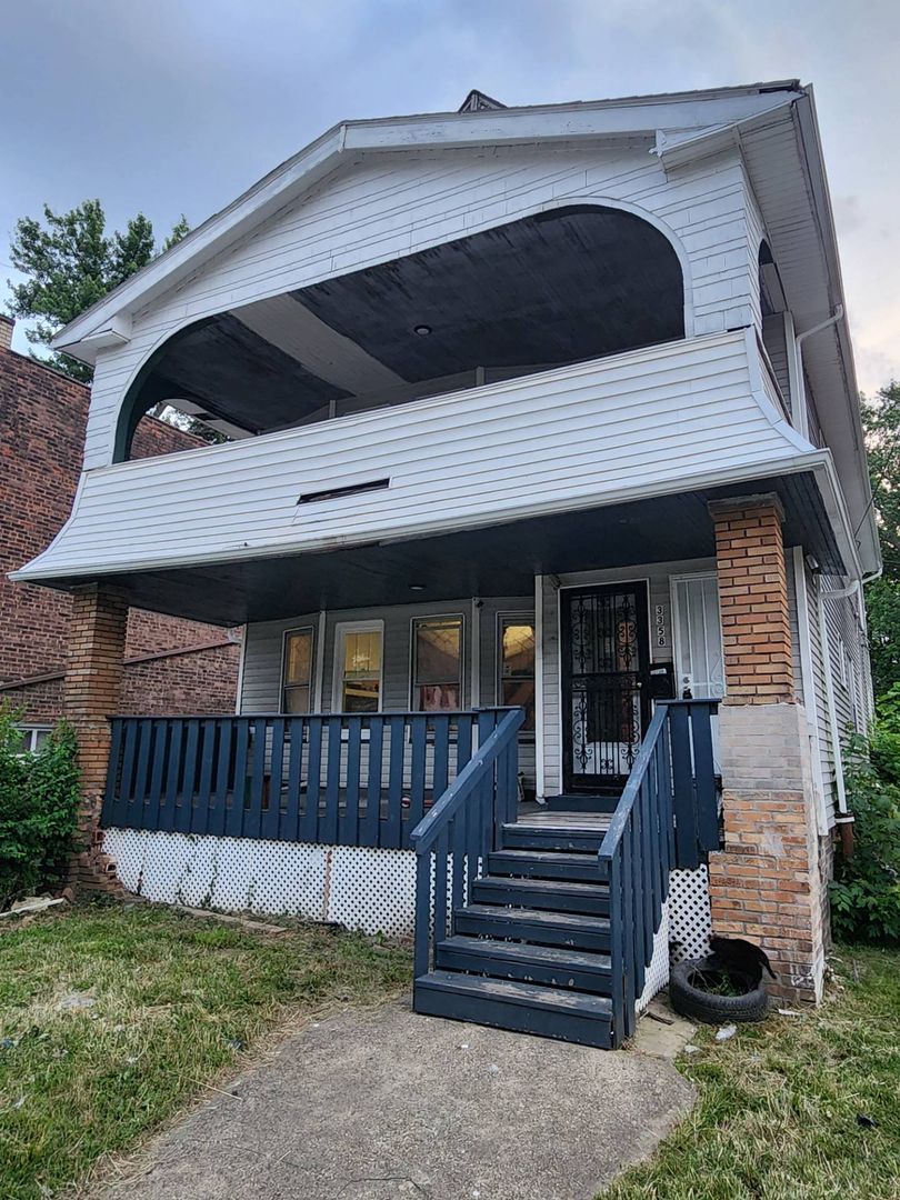 CLEVELAND Apartment: 3358 E 145 ST CLEVELAND, OH. 44120