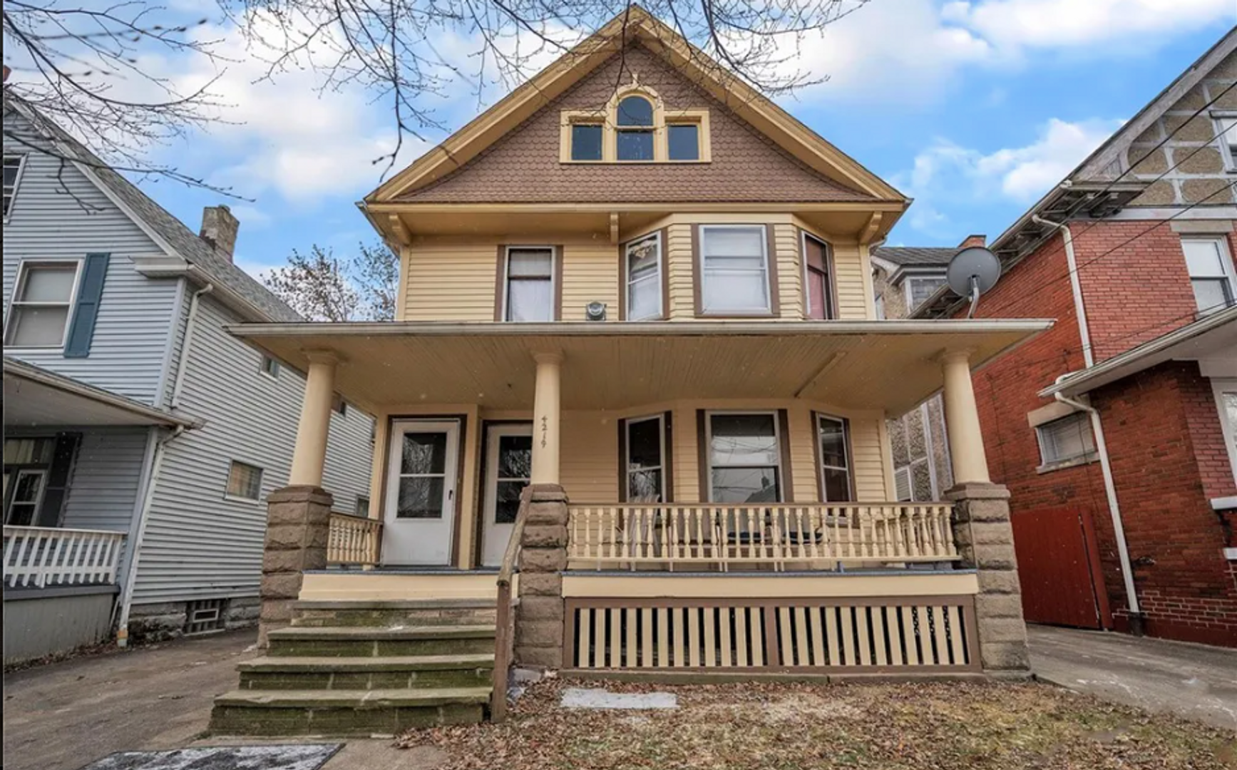 Cleveland Apartment: 4219 Daisy Ave