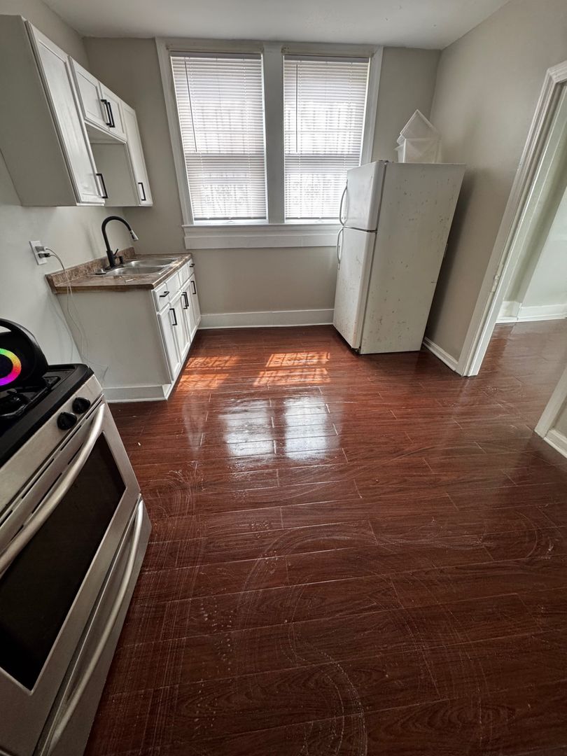 Cleveland Apartment: 395 E 152 ST