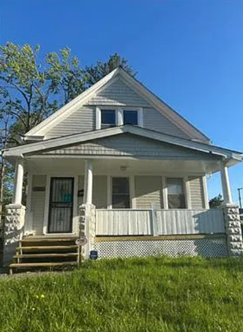 CLEVELAND House: 12608 HOLBORN AVE