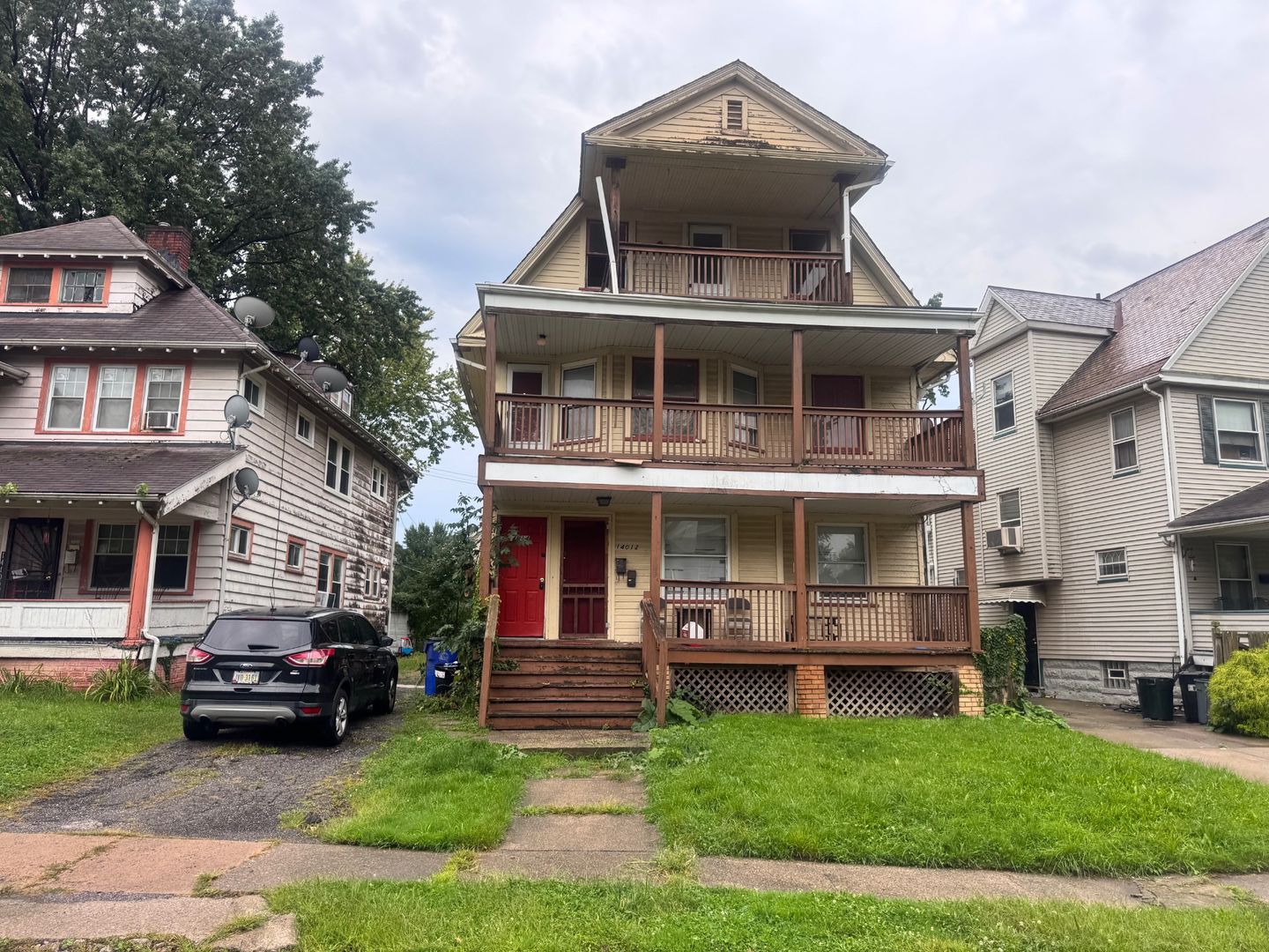 Cleveland Apartment: 14012 Scioto Ave, East Cleveland, OH 44112